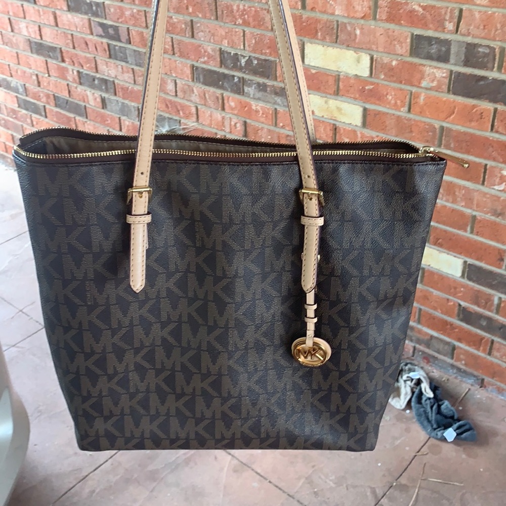 Michael Kors purse